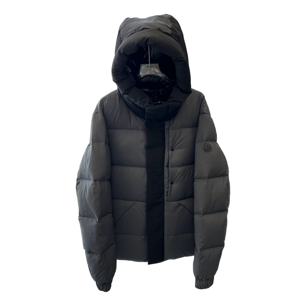 Moncler Contrast-Hood Color-Block Puffer Jacket | Premium Down | Graphic Design