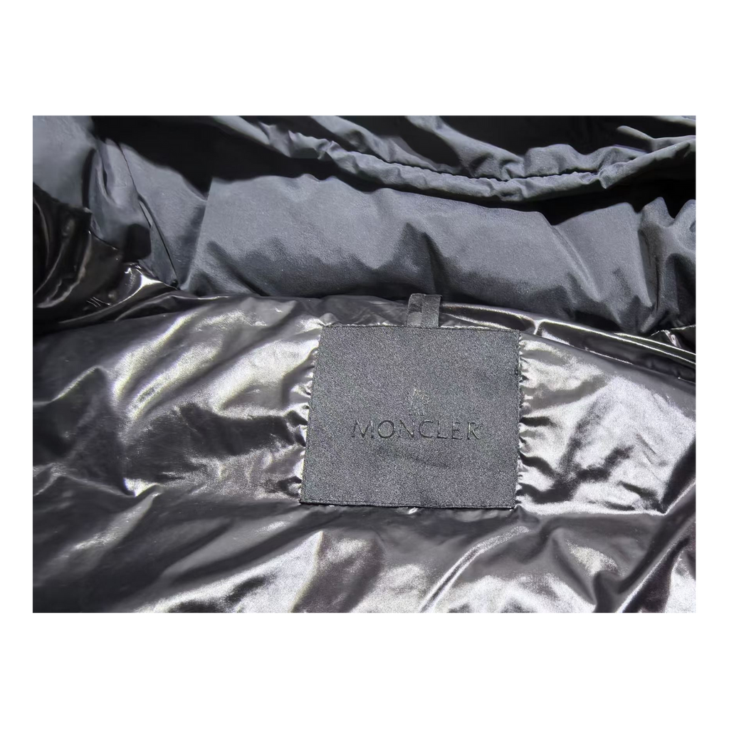 Moncler Madeira Hooded Puffer Jacket | Premium Down | Structured Hood